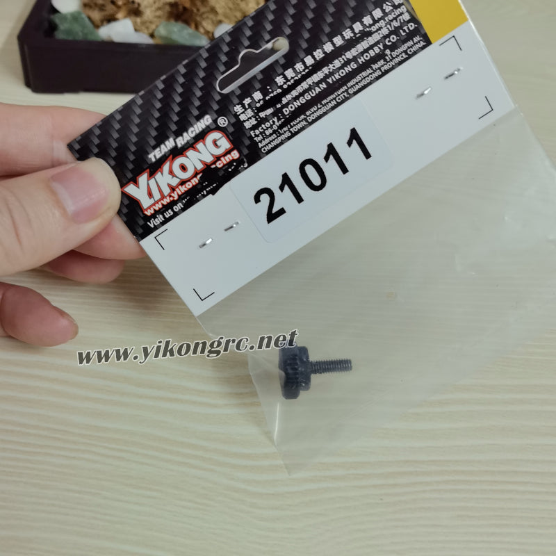 fixing bolt of the yikong yk4107 rc car