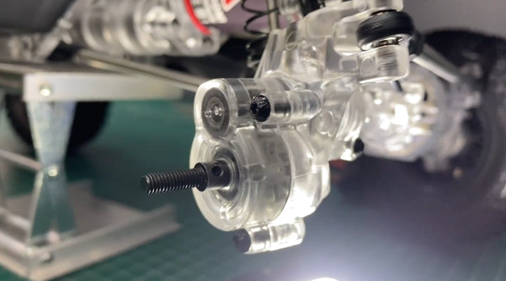 RC Crawler: Should You Choose Portal Axles or Straight Axles?